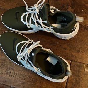 Nike presto, green